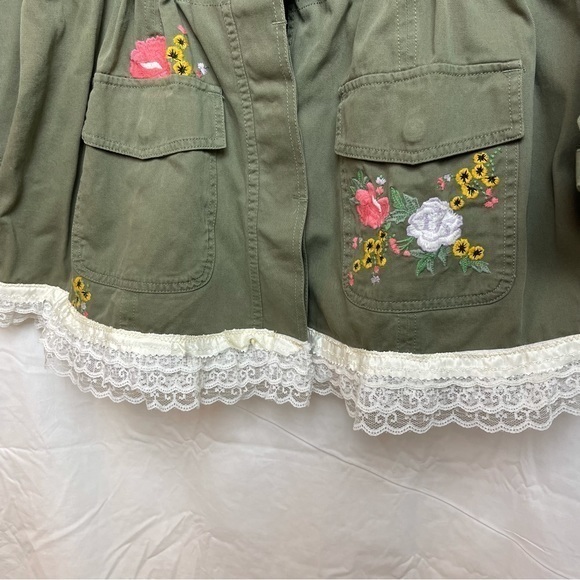 Ruff Hewn Upcycled Military style Jacket Embroidered Appliqué lace ruffle Size1X - Picture 5 of 14